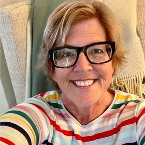 Meet your Posher, Beth ✨